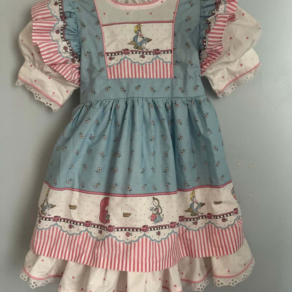 Vintage 90s  Alice In Wonderland Lace Trim Dress Girls 3T RARE